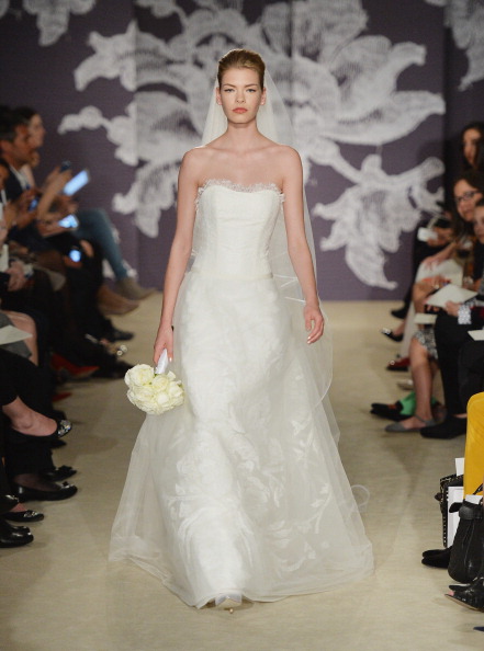Spring 2015 Bridal Collection – Carolina Herrera – Show