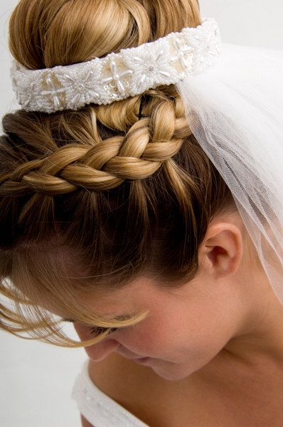 Coroncine da sposa sui capelli, idee da Pinterest