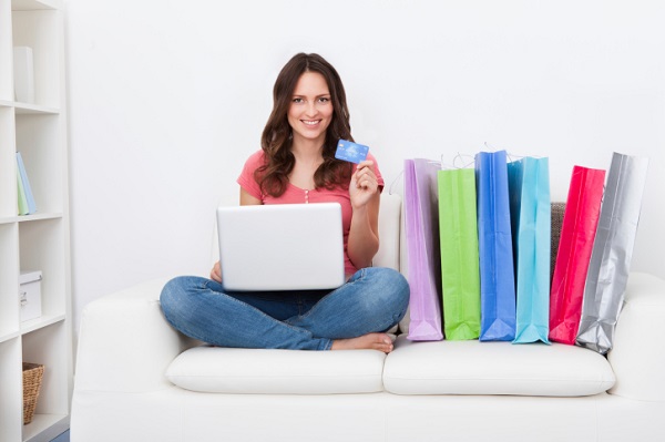 Shopping online, le 5 fasi dall'euforia ai sensi di colpa