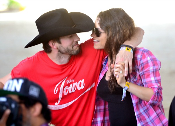 Mila Kunis e Ashton Kutcher sono diventati genitori