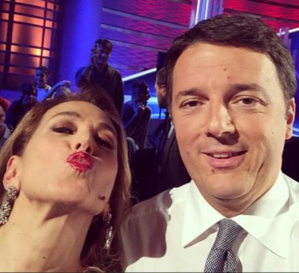 Barbara D'Urso e il selfie con Matteo Renzi