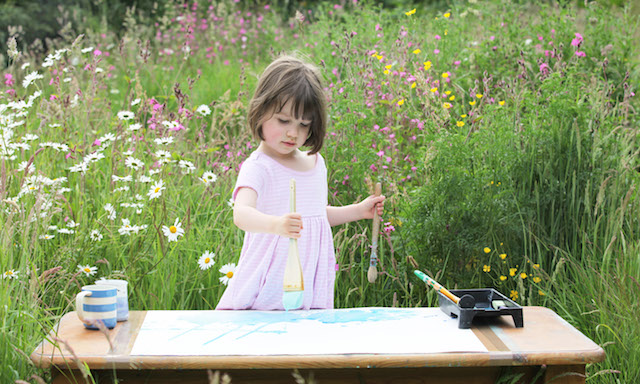 Iris Grace, la bambina autistica che dipinge come Monet