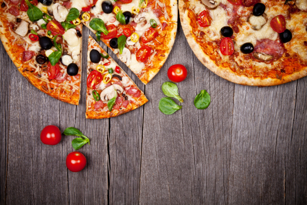 Dimagrire mangiando pizza è possibile?