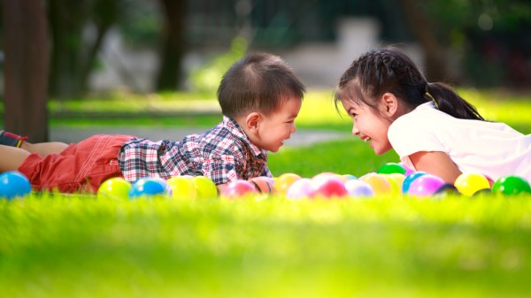 I bambini felici lo sono anche per merito della mamma