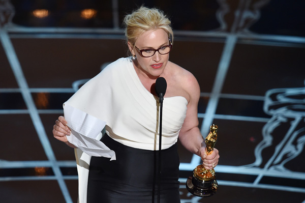 Oscar 2015, Patricia Arquette sulle pari opportunità e la reazione di Meryl Streep - Video