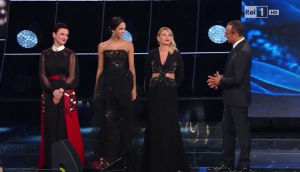 Sanremo 2015, gli abiti della prima serata di Emma, Arisa e Rocio