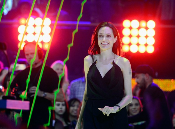 Il ritorno in pubblico di Angelina Jolie dopo le dichiarazioni shock: FOTO