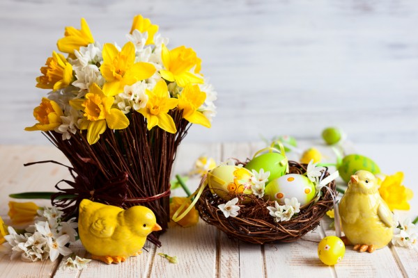 Come decorare la tavola di Pasqua: centrotavola e segnaposto