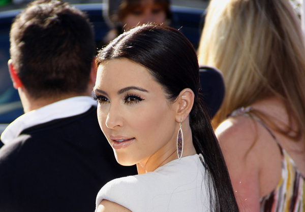 Kim Kardashian vuole denunciare Kylie Jenner: "Mi copia il look"