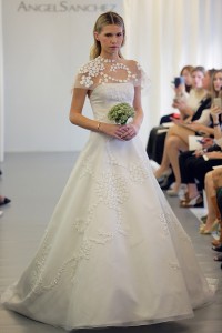 abiti sposa dettagli floreali modelli più belli