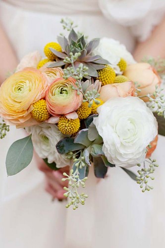 21-classy-fall-wedding-bouquets-for-autumn-brides-gladys-gem-photography-333x500