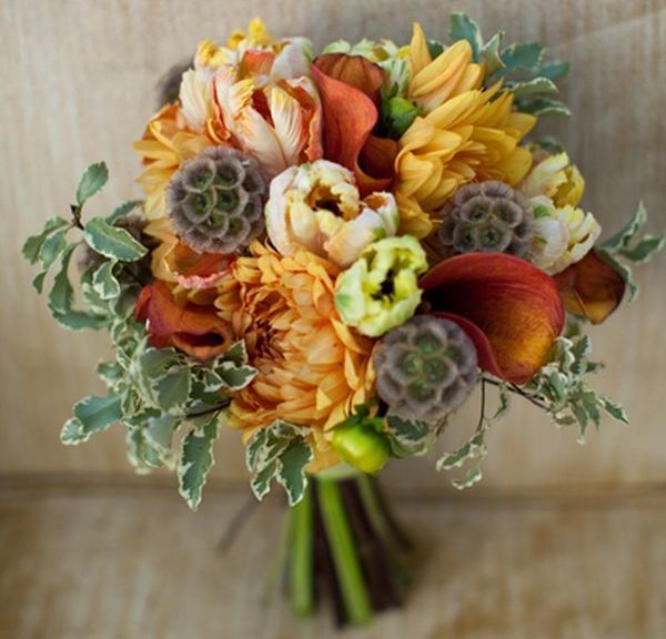 5 idee per un bouquet da sposa autunnale