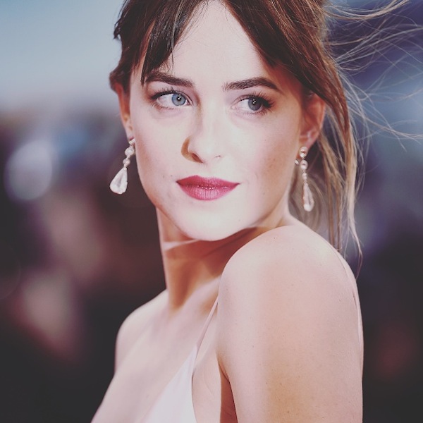 VENICE, ITALY - SEPTEMBER 04: (EDITORS NOTE: Image was altered with digital filters.)  Dakota Johnson attends a premiere for 'Black Mass' during the 72nd Venice Film Festival at on September 4, 2015 in Venice, Italy. (Photo by Ian Gavan/Getty Images)