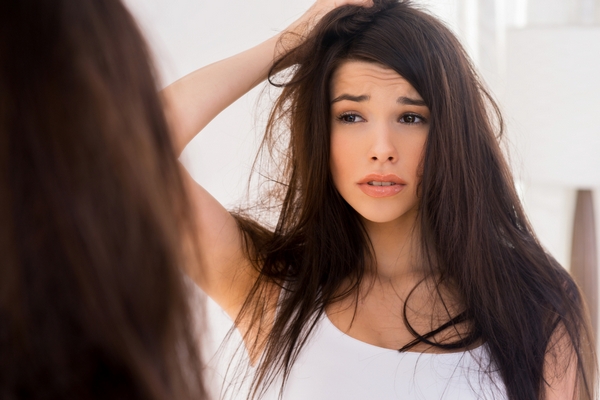 10 cose che rovinano i capelli