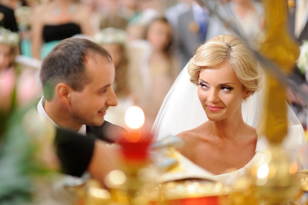 10 cose che ogni sposa pensa all'altare