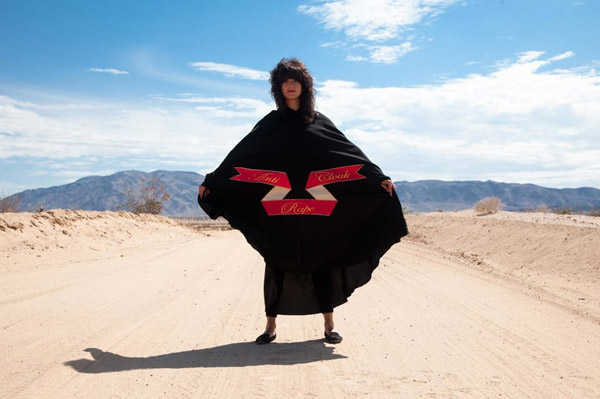 Anti-Rape Cloak, l’abito anti-stupro