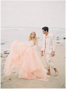 abiti sposa rosa antico pesca alternativa bianco