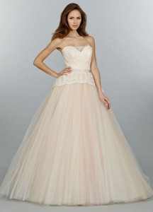 abiti sposa rosa antico pesca alternativa bianco