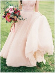 abiti sposa rosa antico pesca alternativa bianco
