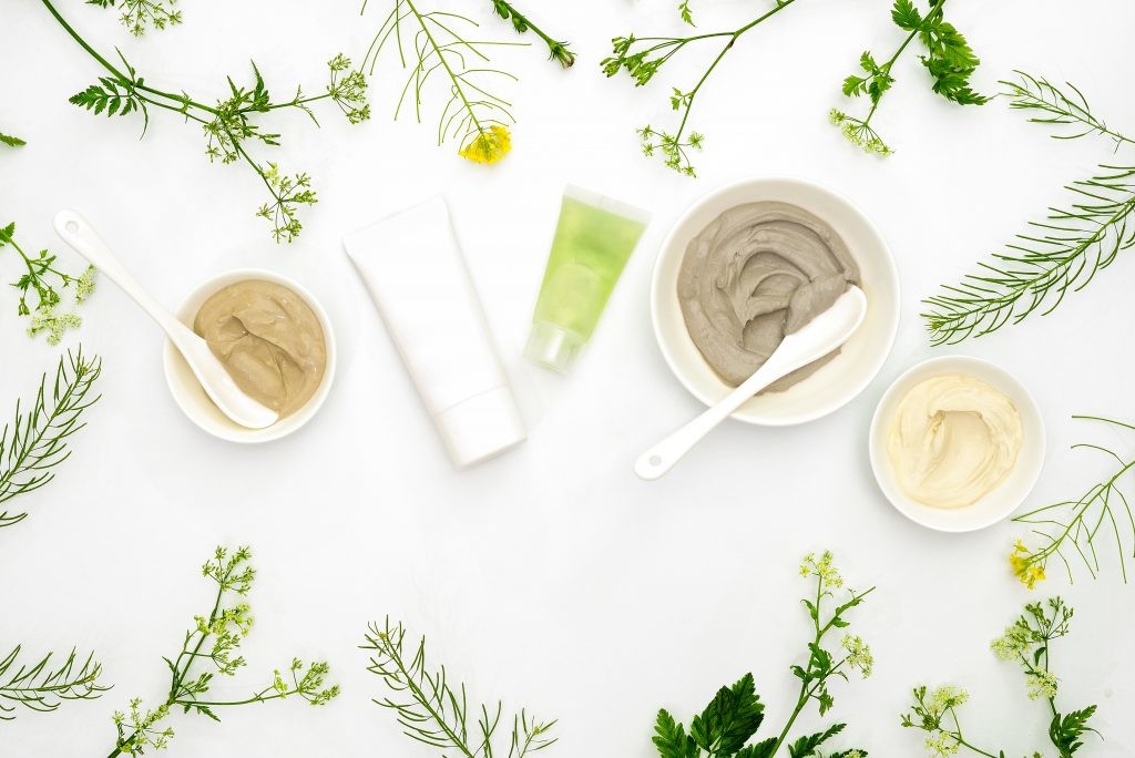 Cosmesi: l'importanza di prendersi cura di sé con prodotti bio e naturali